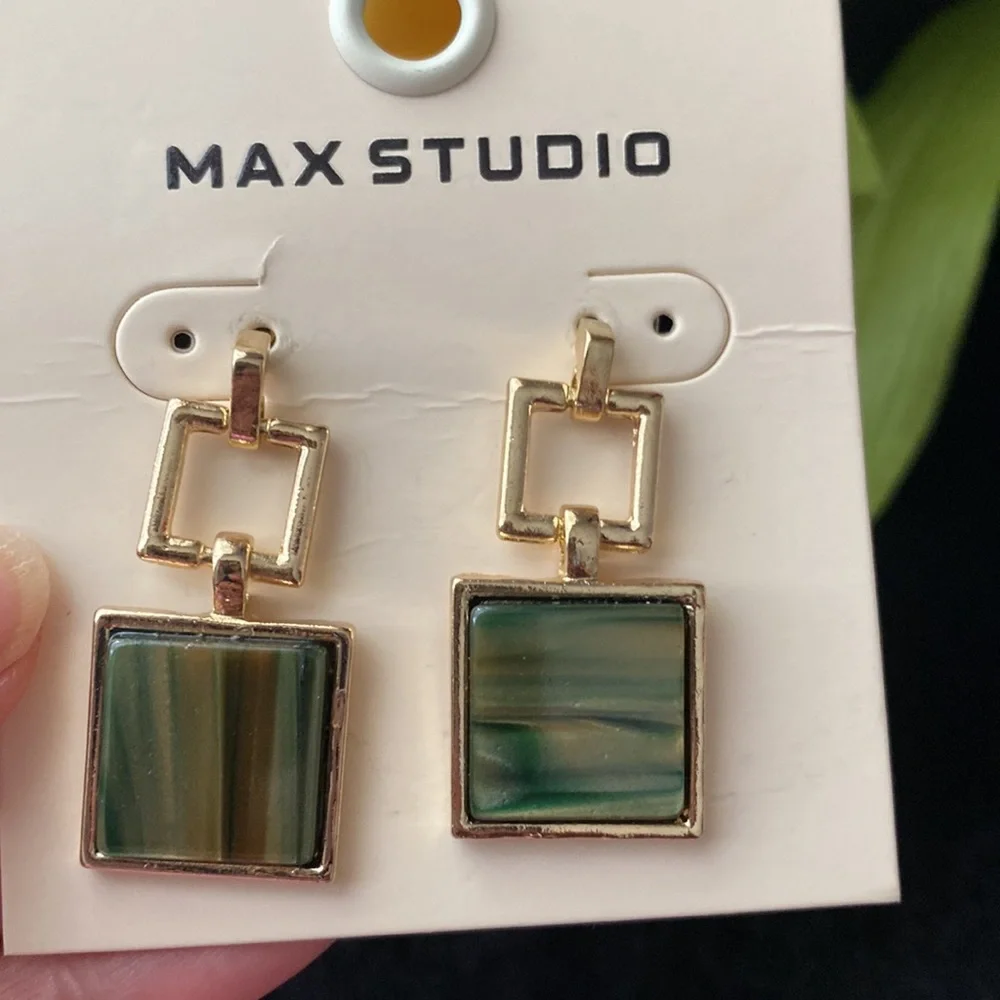 Max Studio earrings - Picture 3 of 3